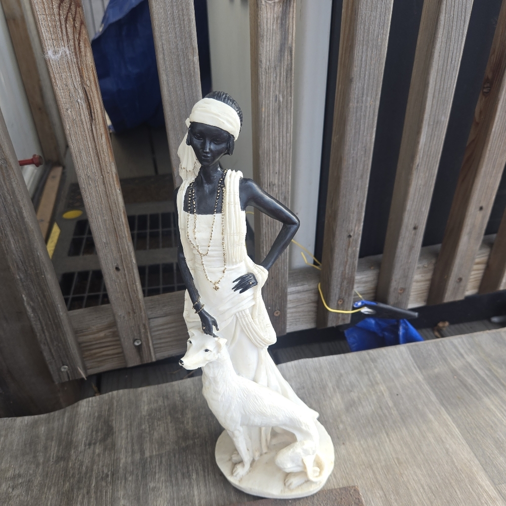 Verona Black and White Figurine with Dog